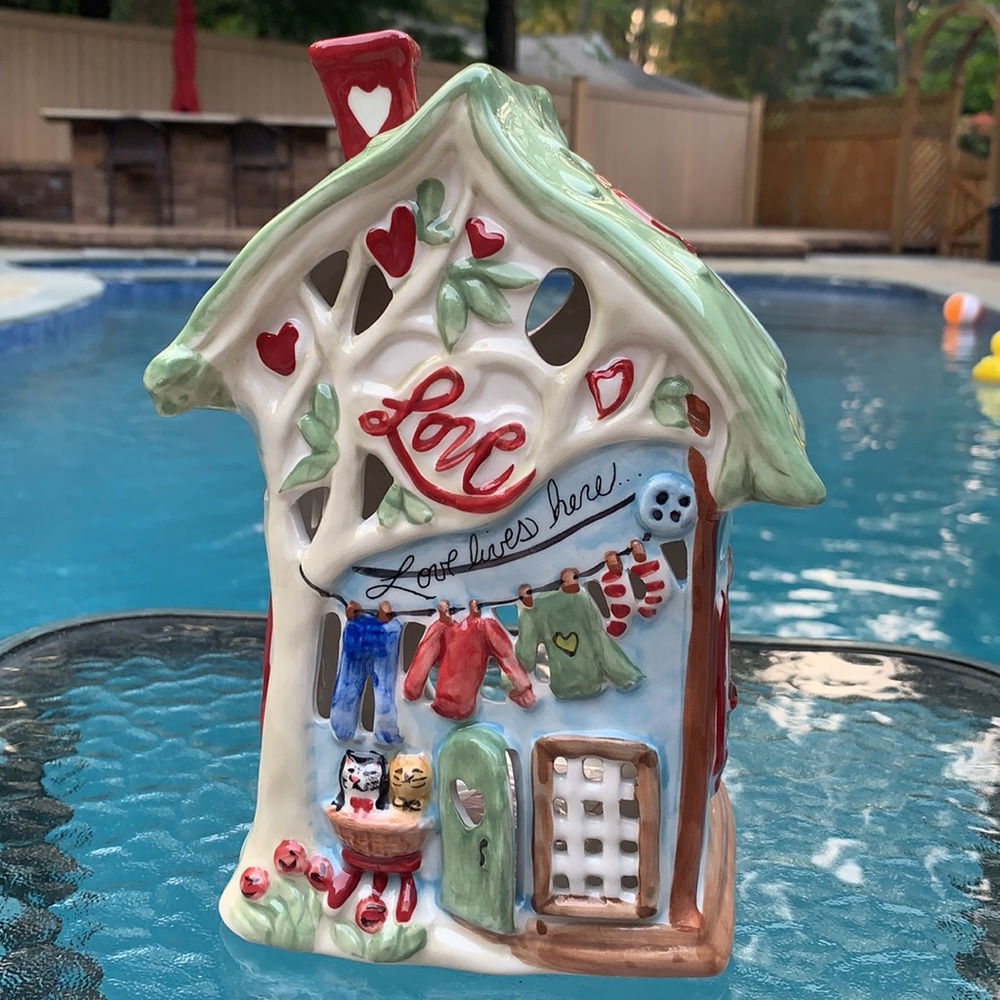New Blue Sky LOVE “Love Lives Here” Ceramic House